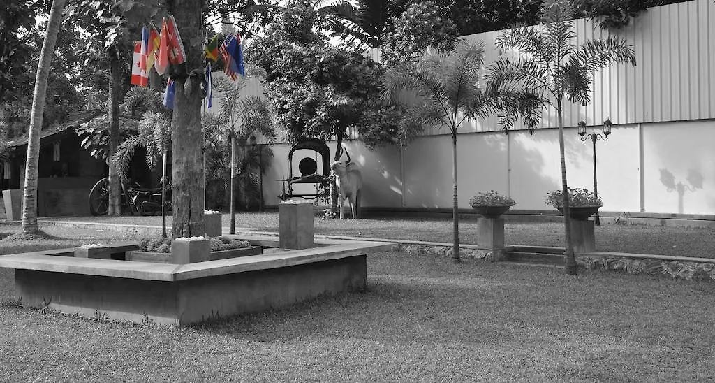 Lanka Bangla Inn Villas Restaurant & Travels Katunayaka Hotel