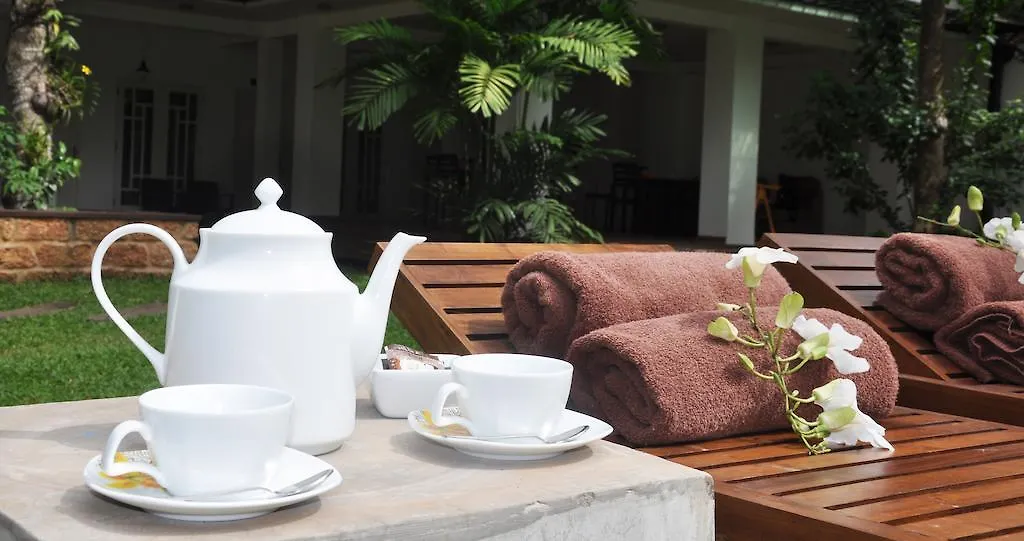 Lanka Bangla Inn Villas Restaurant & Travels Katunayaka