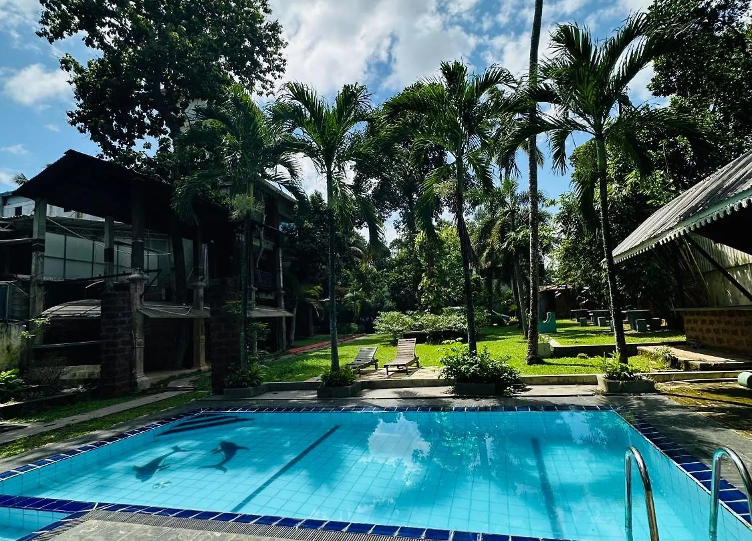 Lanka Bangla Inn Villas Restaurant & Travels Katunayaka Hotel